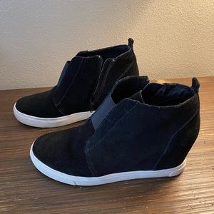 STEVE MADDEN WAVERY WEDGE SNEAKER